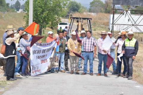 Supervisión de arranque de obras en localidades del municipio de Ixtacuixtla imagen 10