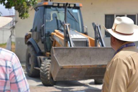 Supervisión de arranque de obras en localidades del municipio de Ixtacuixtla imagen 1