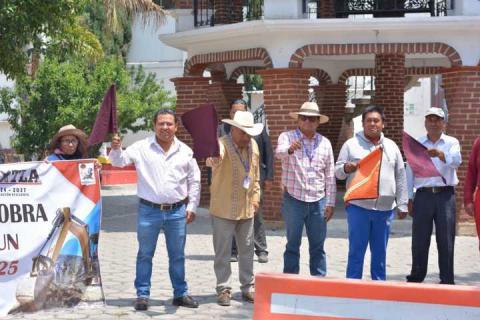 Supervisión de arranque de obras en localidades del municipio de Ixtacuixtla imagen 9