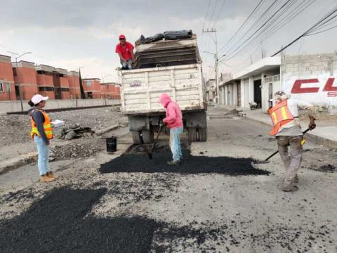 Se continúan realizando labores de bacheo en Chiautempan imagen 5