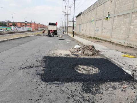 Se continúan realizando labores de bacheo en Chiautempan imagen 3
