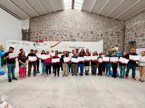 El ITEA y el Ayuntamiento de Yauhquemehcan entregan certificados y reconocen esfuerzo educativo de la población
