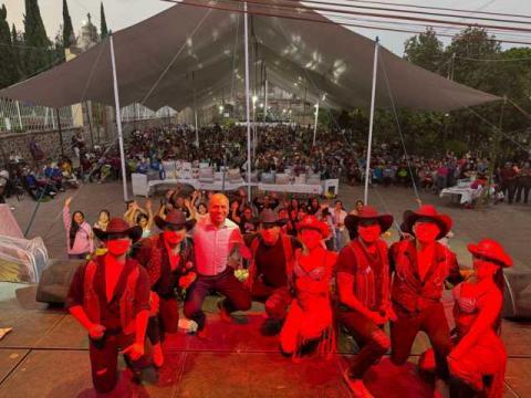 Gran Festejo del Día de las Madres a Cargo de Williams Zainos, Presidente municipal de Tepeyanco imagen 4