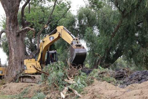 Gobierno Municipal de Tepetitla inicia desazolve de canales de riego imagen 3