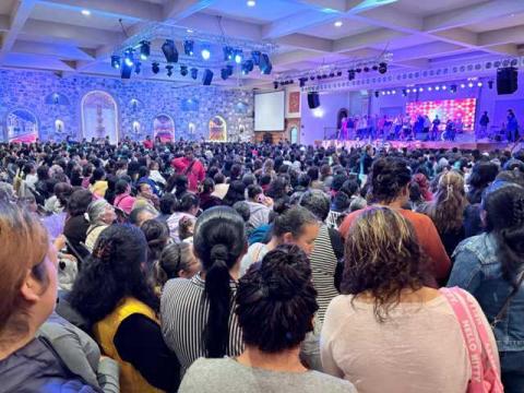 Más de 1,500 mamás del Distrito X celebran su día con gran evento organizado por MACY, JAAL, RVC e IBM imagen 5