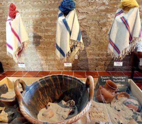 Exhiben textiles de Chiautempan en Cacaxtla imagen 4