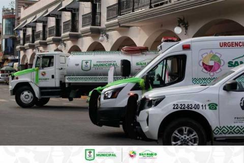 Lucia Arce entrega ambulancia nueva y pipa restaurada, en San Pablo del Monte imagen 7