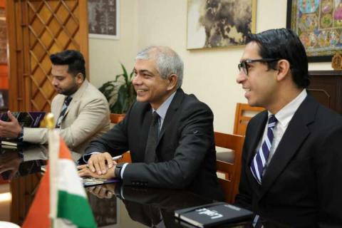Gobernadora visita embajada de la India; concreta acercamiento con ese país imagen 2