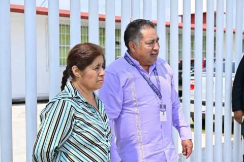 Presidente Municipal refuerza su compromiso con el sector educativo en Ixtacuixtla imagen 4