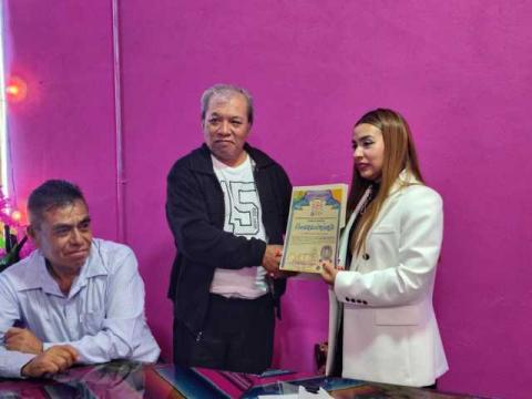 Reconoce alcaldesa de Contla a los artesanos de la Feria Internacional del Sarape imagen 10
