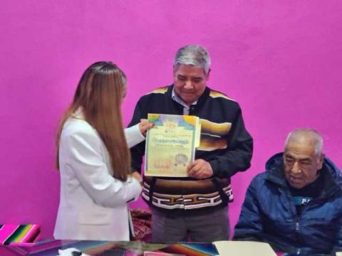 Reconoce alcaldesa de Contla a los artesanos de la Feria Internacional del Sarape imagen 7