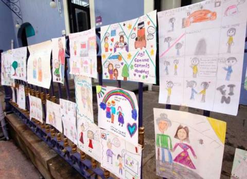 Premia SEDIF a infantes ganadores del concurso de dibujo “Hablemos De Un Trato Digno” imagen 4