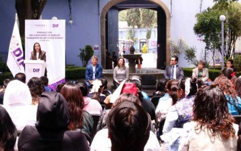 Premia SEDIF a infantes ganadores del concurso de dibujo “Hablemos De Un Trato Digno” imagen 7