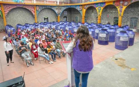 Entrega Secretaría de Bienestar 140 tinacos a familias de Tepeyanco y Xaltocan imagen 4