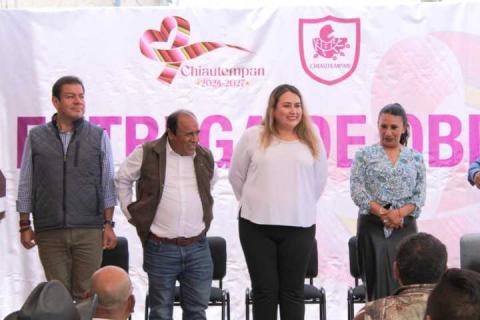 Reconstruyen calle en Xaxala, Blanca Angulo agradece confianza de los ciudadanos imagen 1