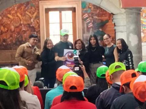 500 jóvenes tlaxcaltecas recuperan la vista, enaltece logro Lorena Cuéllar imagen 3