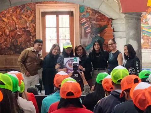 500 jóvenes tlaxcaltecas recuperan la vista, enaltece logro Lorena Cuéllar imagen 7