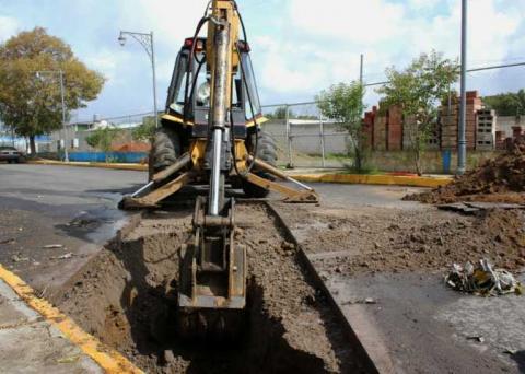 Gobierno de Chiautempan emprende reparación de socavón en calle Iturbide imagen 1