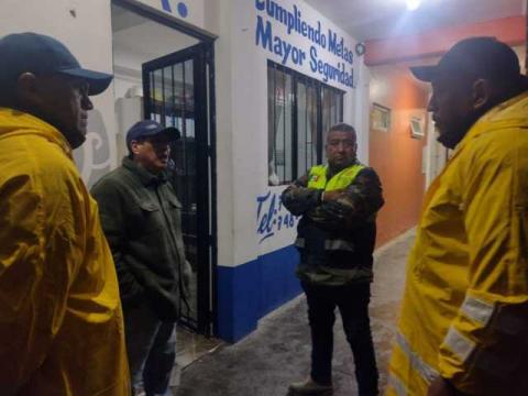 CEPC atiende desbordamiento de jagüey en el municipio de Benito Juárez imagen 2