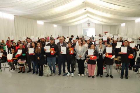 Contla celebra 80 historias de superación y 14 nuevos comienzos gracias al ITEA imagen 8