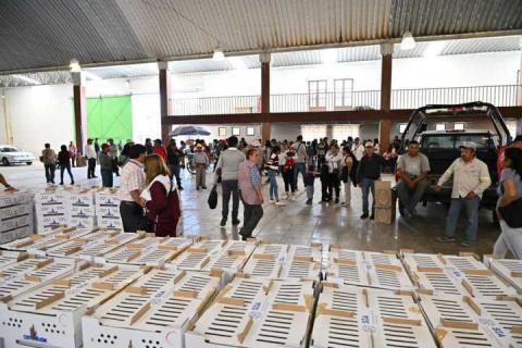 Más de 400 familias de Ixtacuixtla reciben apoyo agropecuario imagen 7