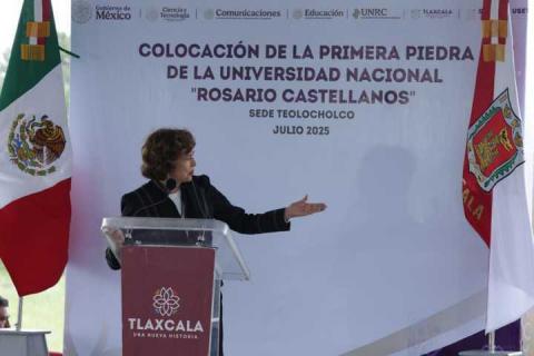 Colocan primera piedra de universidad nacional “Rosario Castellanos” en Teolocholco imagen 3