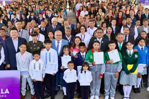 Autoridades educativas clausuran Ciclo Escolar 2024–2025 con llamado a consolidar una educación humanista y transformadora imagen 7