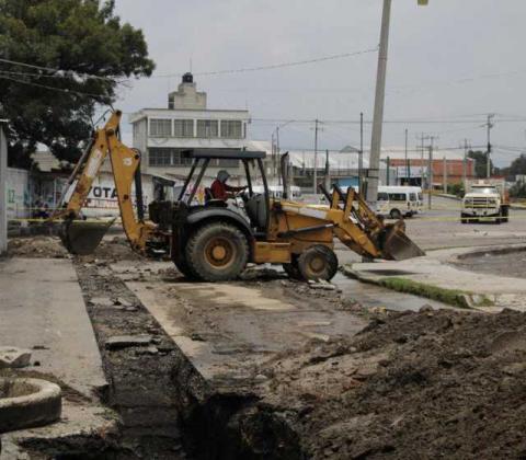 Gobierno de Chiautempan rehabilita sistema de drenaje en la zona del Mercado Nuevo imagen 2