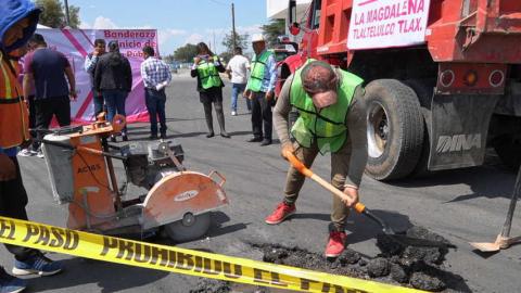 Inicia Rocío Meléndez programa de bacheo en Tlaltelulco imagen 14