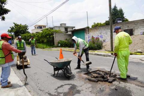 Inicia Rocío Meléndez programa de bacheo en Tlaltelulco imagen 4