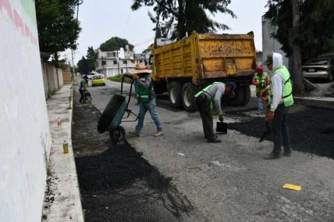 Inicia Rocío Meléndez programa de bacheo en Tlaltelulco imagen 2