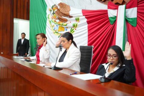Preside la Diputada Lorena Ruiz García la Novena Sesión de la Comisión Permanente del Congreso de Tlaxcala imagen 8