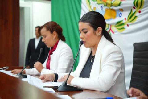 Preside la Diputada Lorena Ruiz García la Novena Sesión de la Comisión Permanente del Congreso de Tlaxcala imagen 2