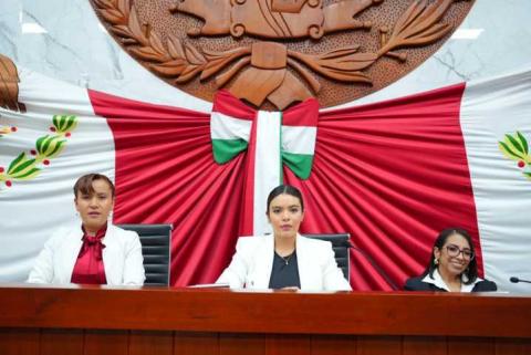 Preside la Diputada Lorena Ruiz García la Novena Sesión de la Comisión Permanente del Congreso de Tlaxcala imagen 9