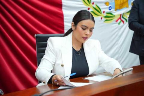 Preside la Diputada Lorena Ruiz García la Novena Sesión de la Comisión Permanente del Congreso de Tlaxcala imagen 3