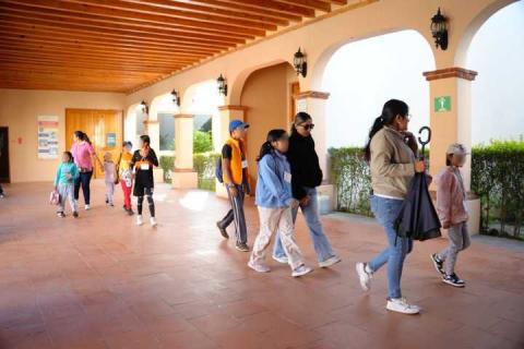Inician con gran entusiasmo las actividades del curso de verano “Construyendo Sueños” en Tetla imagen 18