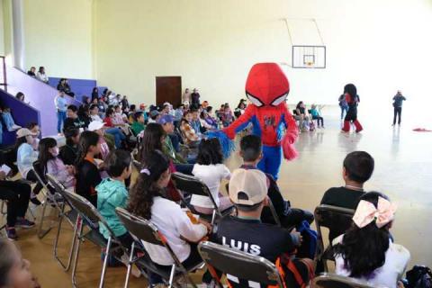 Inician con gran entusiasmo las actividades del curso de verano “Construyendo Sueños” en Tetla imagen 21