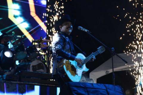 ¡Una noche épica con Los Tucanes de Tijuana en Huamantla! imagen 2