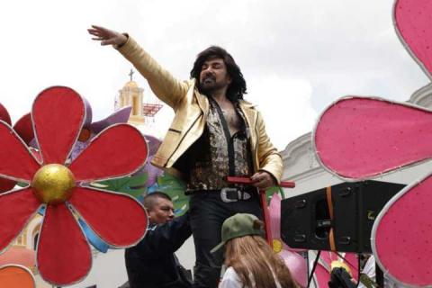 Huamantla celebra con orgullo el Desfile del Arte Efímero y de la Dalia 2025 imagen 2