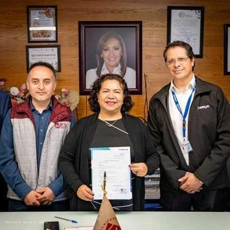 UPTX recibe donación de equipo de impresión para fortalecer enseñanza en ingeniería imagen 1