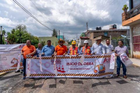 Gobierno de Apizaco inicia rehabilitación de calles en José María Morelos imagen 2