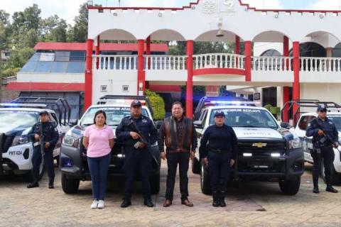 Alcalde de Tepetitla refuerza seguridad pública con dos unidades nuevas imagen 4