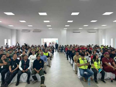 Capacitan a elementos de seguridad y protección civil municipales en manejo de riesgos por hidrocarburos imagen 4
