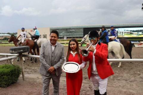 Contla de Juan Cuamatzi inaugura su espacio cultural en el Hipódromo de las Américas con productos artesanales y tradición viva . imagen 4