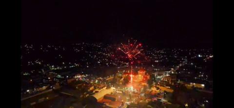 Como nunca antes Tetla se ilumina con nuevos adornos patrios; comienzan festejos de temporada. imagen 3