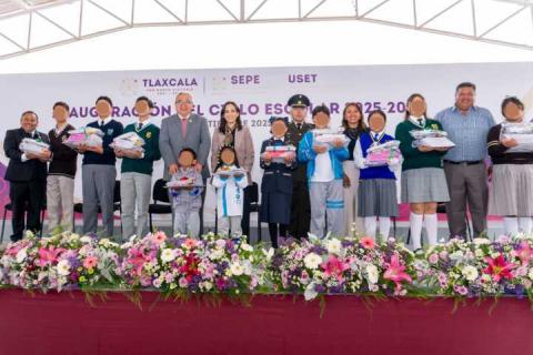 Javier Rivera Bonilla reafirma su compromiso con la educación y la niñez apizaquense imagen 3