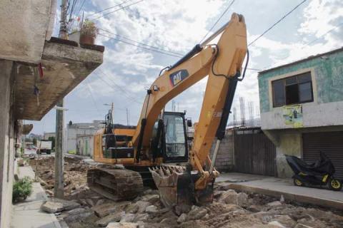 Blanca Angulo arranca obras en calles de Tlalcuapan y Xaxala imagen 6