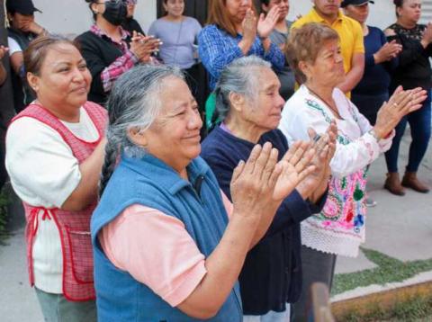 Blanca Angulo arranca obras en calles de Tlalcuapan y Xaxala imagen 5