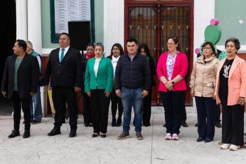 Secundaria Técnica No. 26 y el Pueblo Ignacio Zaragoza encabezan ceremonia de honores a los símbolos patrios en Huamantla imagen 8