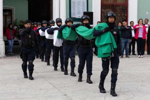 Secundaria Técnica No. 26 y el Pueblo Ignacio Zaragoza encabezan ceremonia de honores a los símbolos patrios en Huamantla imagen 6